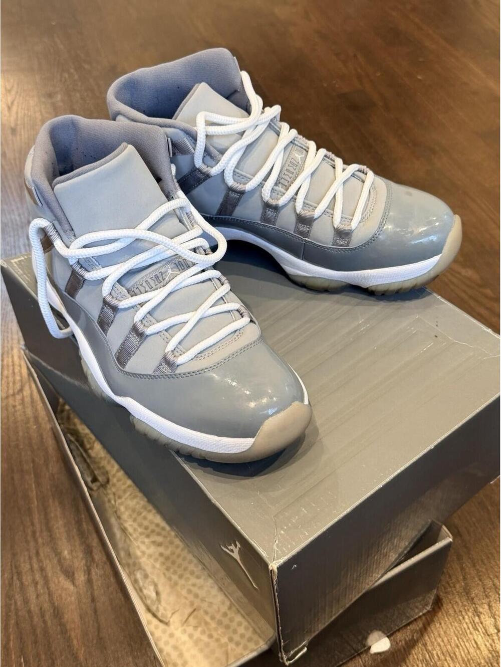 NEW Nike Air Jordan 11 Retro 2010 Cool Grey Size 9.5 378037-001 See Pics RARE 🔥
